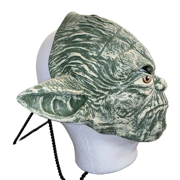 Rubie's Costumes #3477 Yoda 3/4 Vinyl Used Star Wars LFL Child's Halloween Mask - Picture 4 of 8